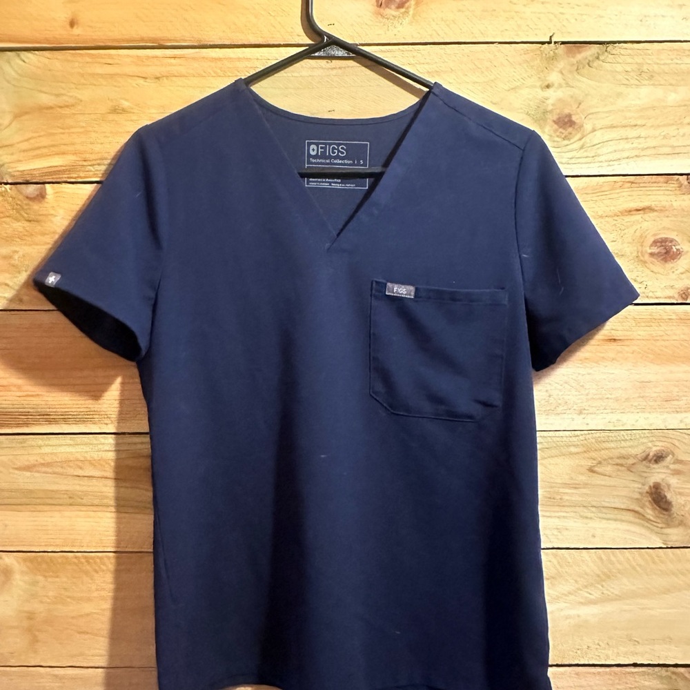 Figs scrub top size S dark navy blue